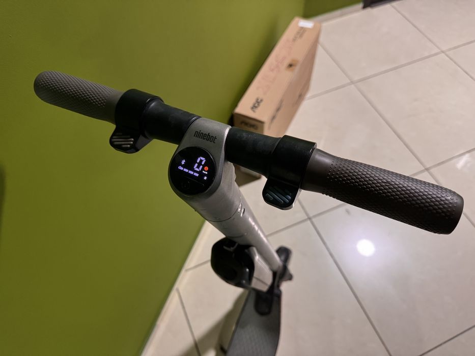 Ninebot es2 (es4) с доп. батареей.