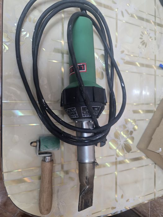 Pistol leister lipit