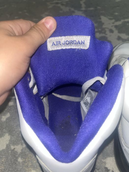 Vând air Jordan