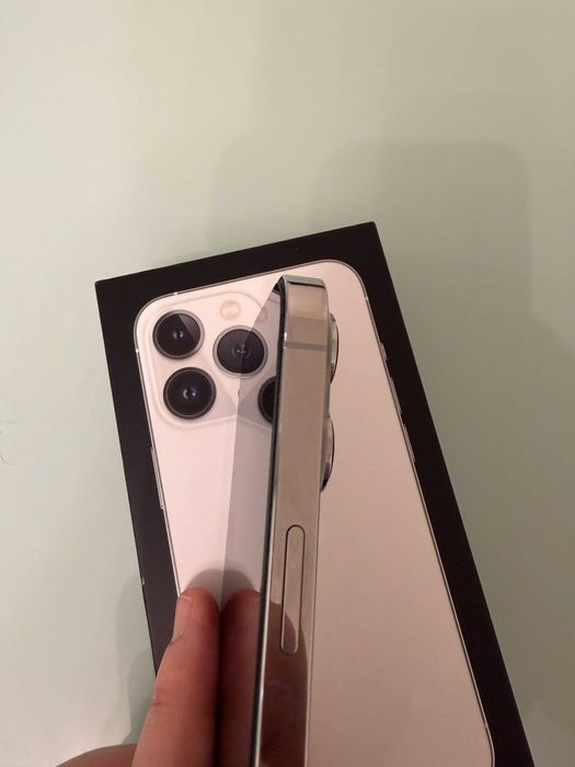 iPhone 13 Pro 256GB - перфектно състояние
