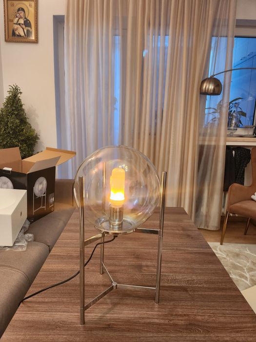 lampa cu efect de lava