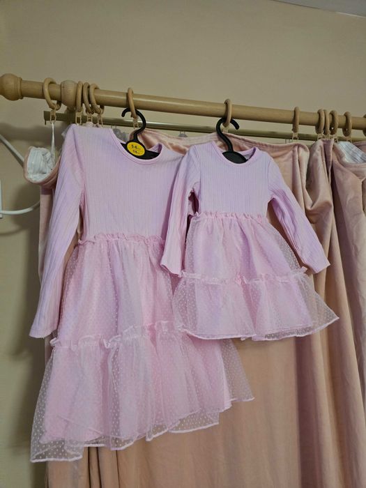 Еднакви рокли за сестри