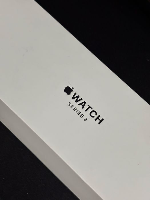 Продам Apple Watch 3