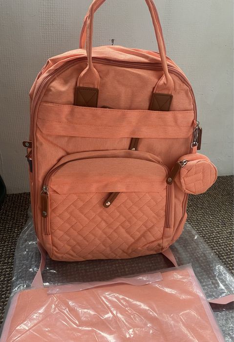 Ghiozdan pentru bebelusi