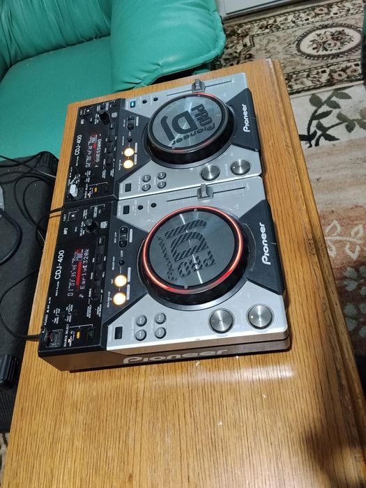 Playere Pioneer CDJ 400