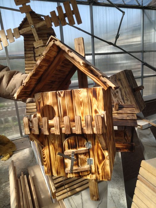 Домик для белок, бельчатник