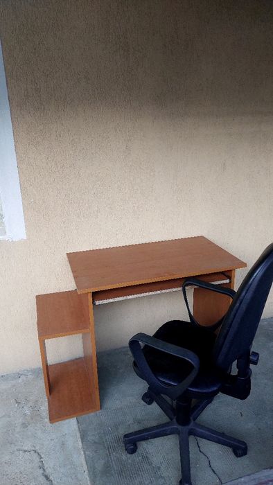 Birou + scaun ergonomic