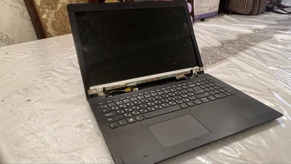 Lenevo ideapad 330