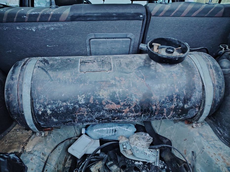 Продам газовый балон на машину