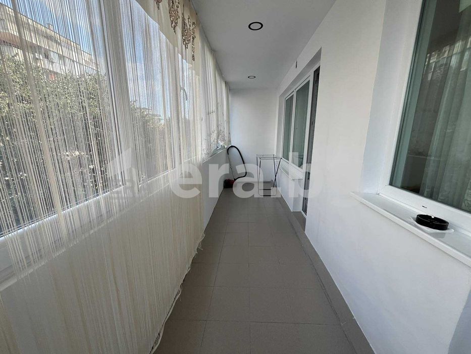 Дава се под наем Четиристаен апартамент в Варна, Лятно кино Тракия - 102 кв.м за 765 € - Снимка #6