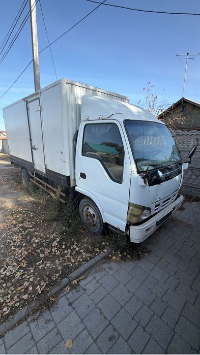 Продам Исузу срочно