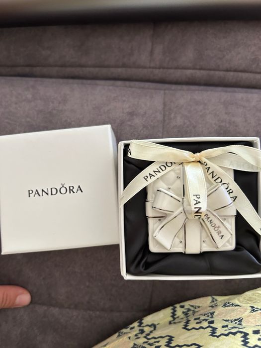 Ornament porțelan Pandora