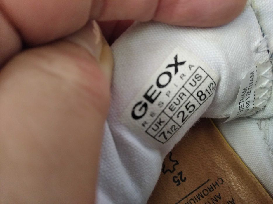 Детски кецове Geox N25, сандали Н&М N26, джапанки Sfera/испански/ N 27