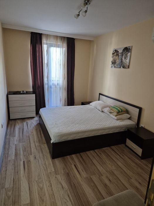 Спалня с ракла и 2 бр.нощни шкафчета