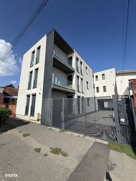 Apartament in centru la bloc nou UMF