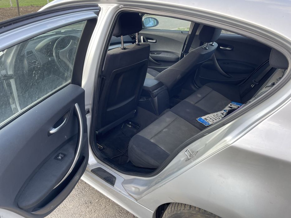 Vând schimb bmw seria 1