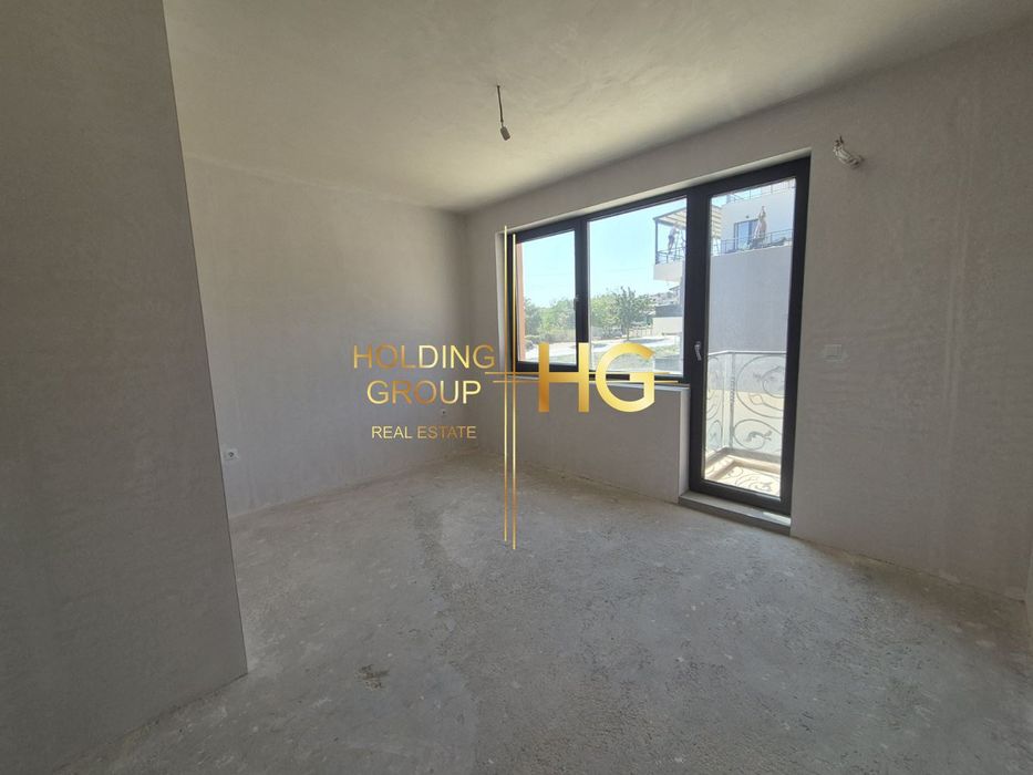 Продава се Тристаен апартамент в к.к. Св.Св. Константин и Елена - 86 кв.м за 2094 €/кв.м - Снимка #3