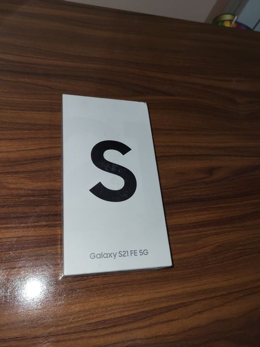 Samsung S21 FE 256 гб  Идеал янгидек