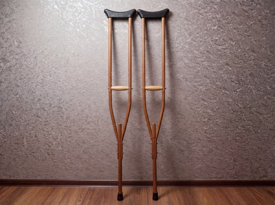 Продаются Костыли