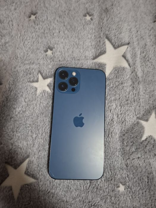 Продам айфон 12 про макс