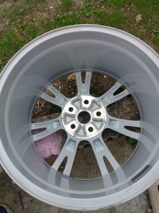 Джанти Tesla model Y R19