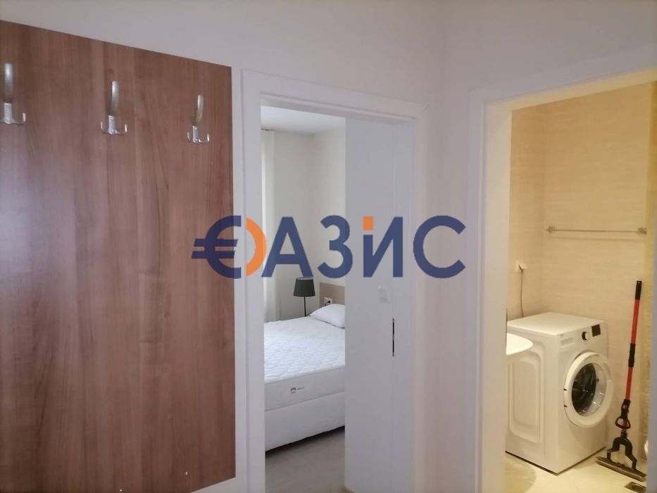 Продава се Двустаен апартамент в Созопол - 56 кв.м за 1606 €/кв.м - Снимка #4