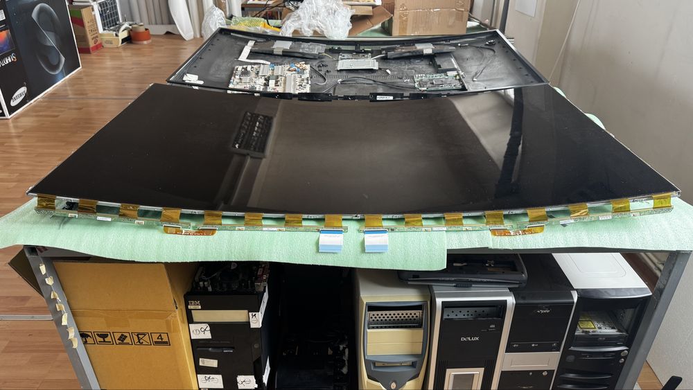 Piese TV SAMSUNG diagonala 65 curbat