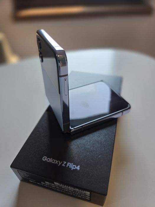 Samsung Flip 4, 128gb, Blue