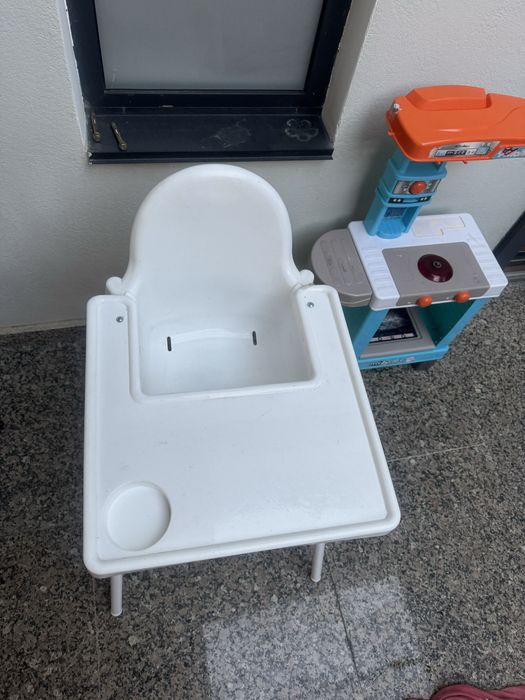 Стол детский для кормления