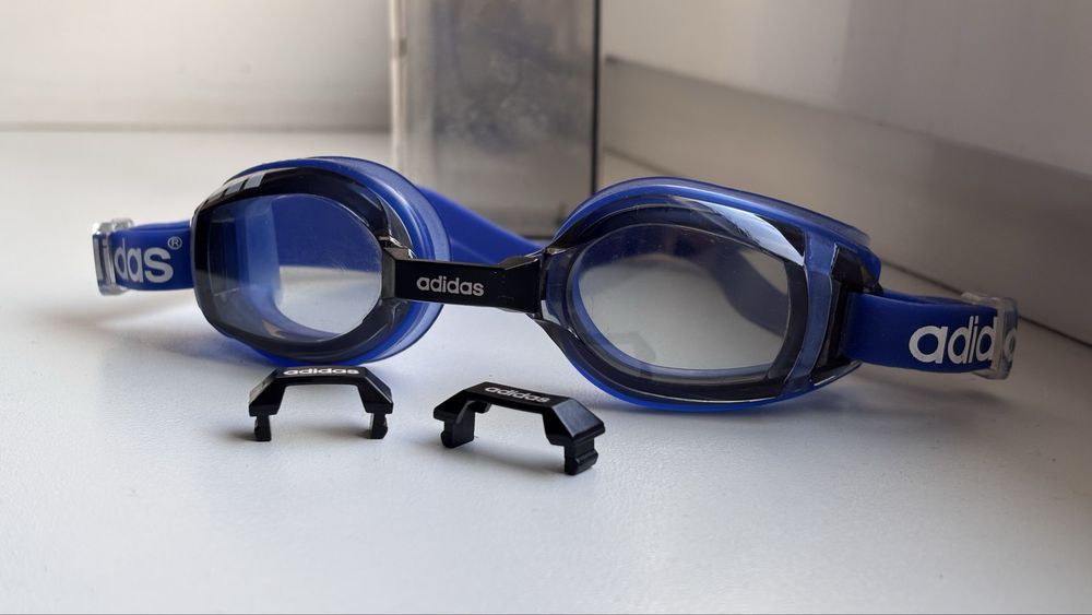 Ochelari inot Adidas in stare foarte buna