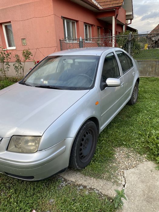 Vând VW Bora 1.9 TDI 2001 – Urgent / Plec în Germania