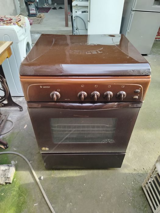 Сотилади газ плита ишлиди