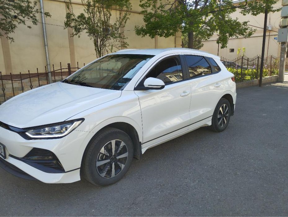 Byd e2 sotiladi. Srochna