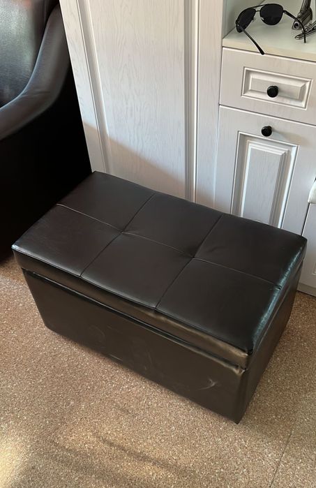 Пуфики из кожзама