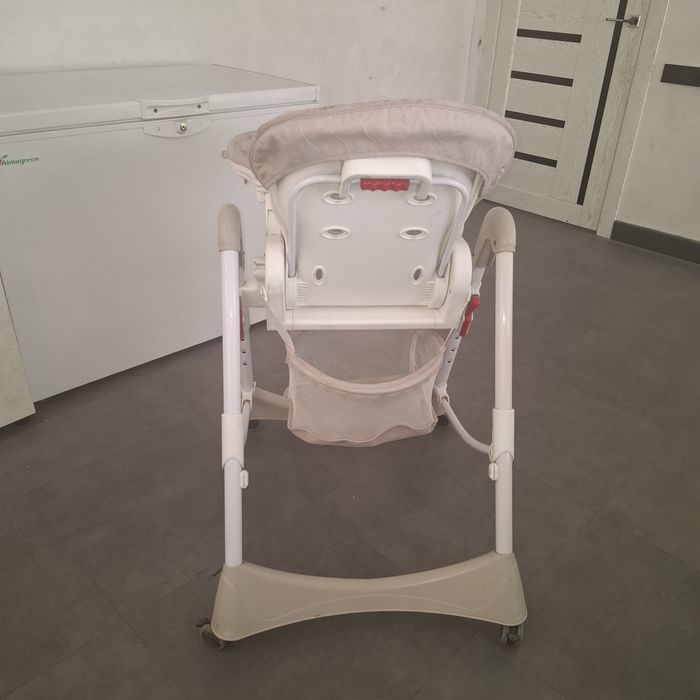 Стол для кормления
