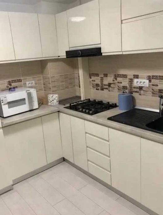 Дава се под наем Тристаен апартамент в Пловдив, Централна гара - 73 кв.м за 198.9 € - Снимка #4