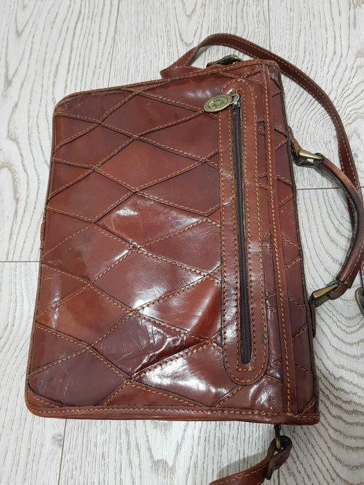 Кожена дамска чанта