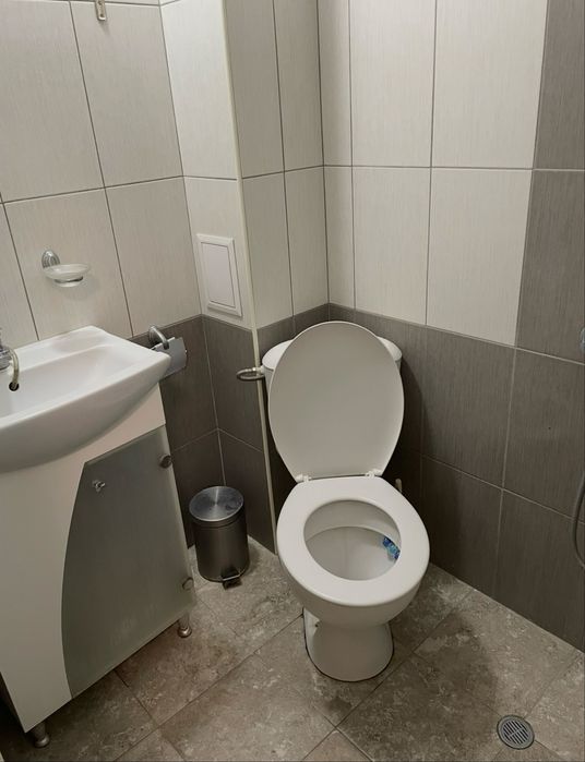Двустаен Център