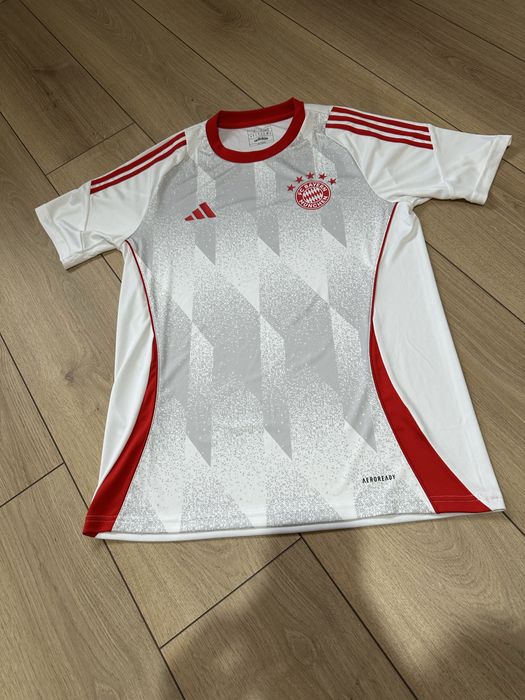 Оригинална тениска adidas FC Bayern Munich – НОВА