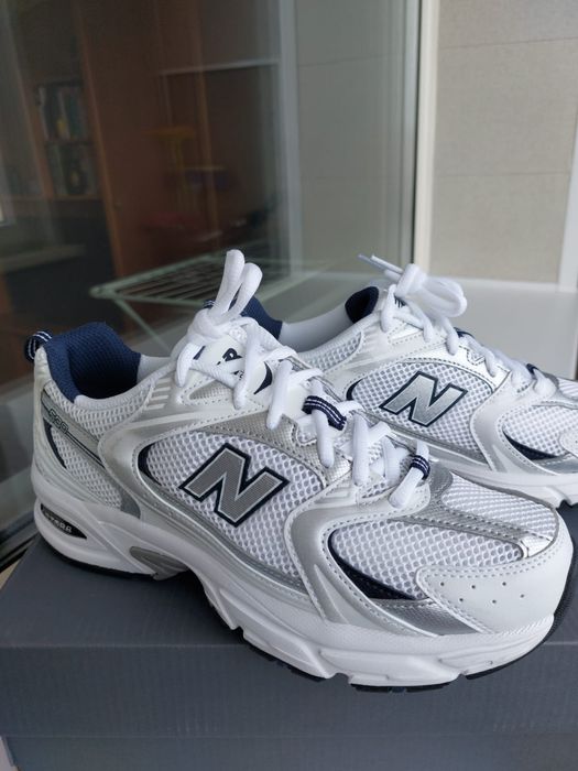 Продам кросовки новые