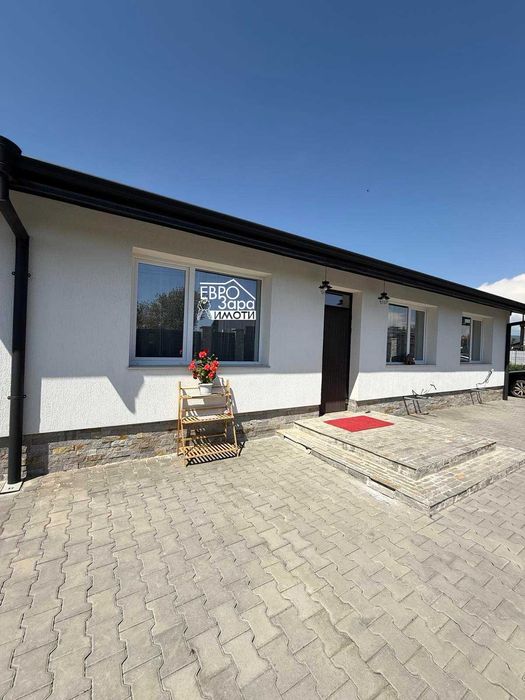 Едноетажна къща за продажба в кв.Кольо Ганчев