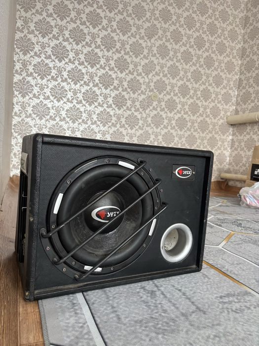 Продам сабвуфер активный
