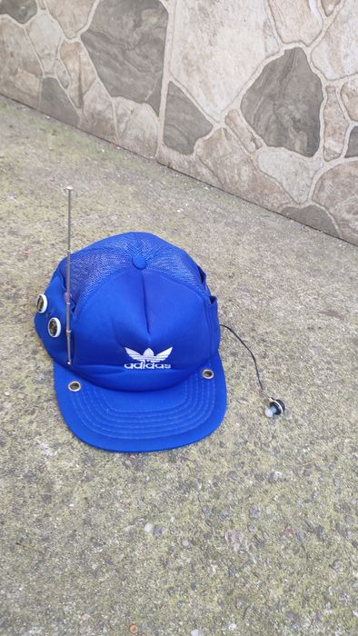 Șapcă Adidas cu radio
