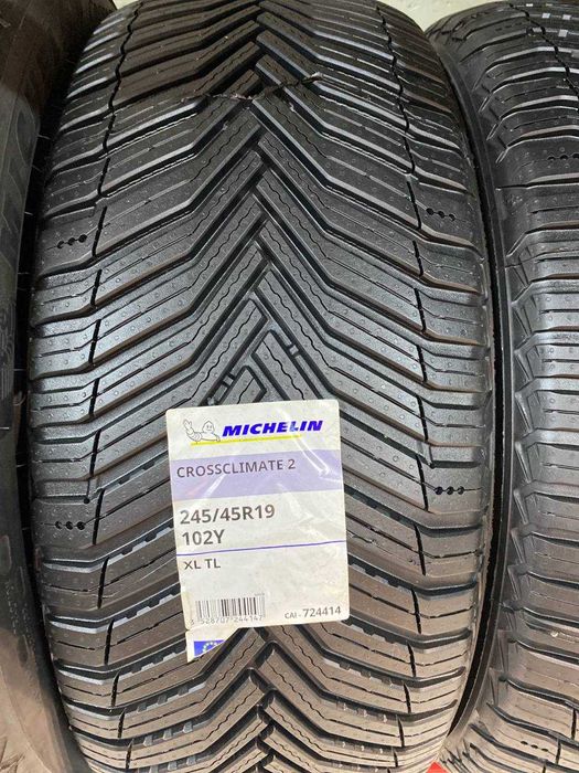 Michelin CrossClimate 2   245/45R19