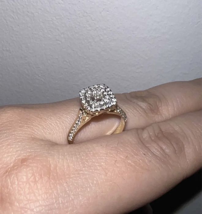 Бриллиантовое кольцо