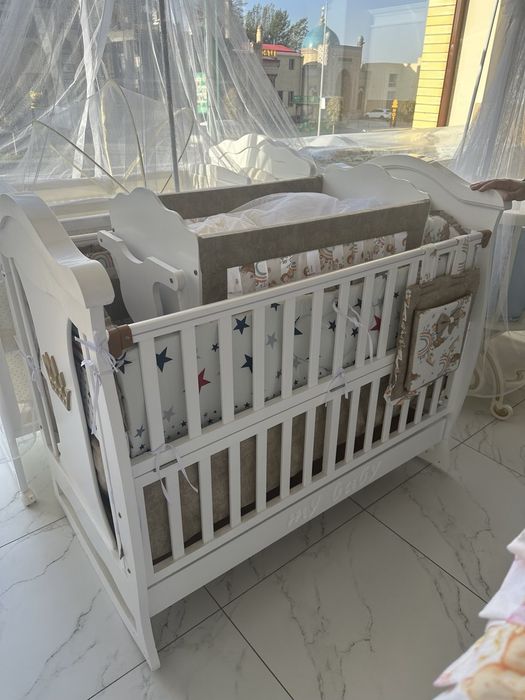 Детская кроватка