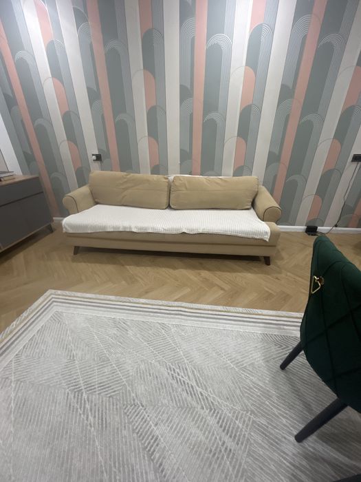 Продам диван срочно
