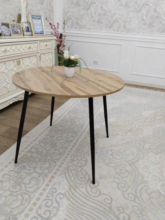 Круглый стол диаметр 90см