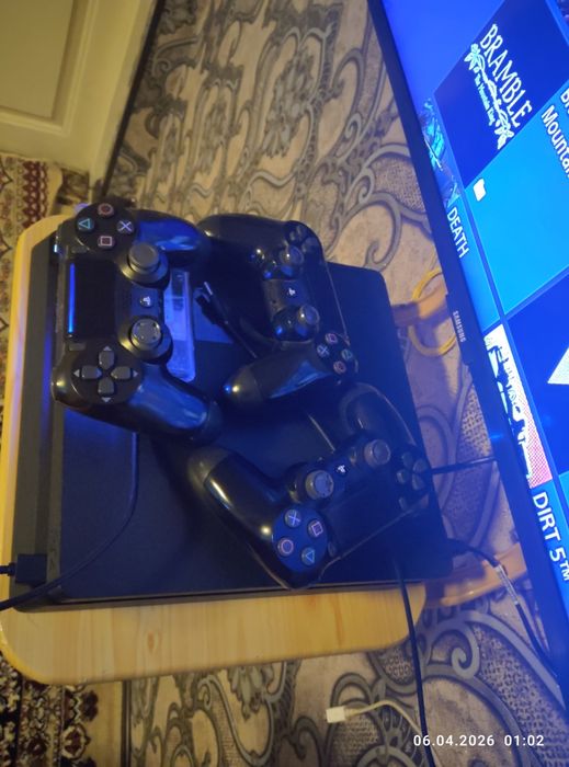 Ps4 60ta õyin 3 ta pult bn (sotildi)