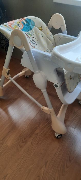 Продам стульчик для кормления